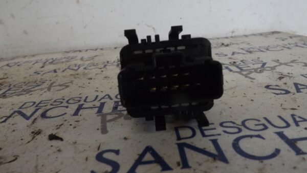 MANDO ELEVALUNAS DELANTERO IZQUIERDO RENAULT CLIO II FASE II (B/CB0) * - Imagen 2