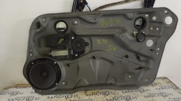 MOTOR ELEVALUNAS DELANTERO DERECHO VOLKSWAGEN GOLF IV BERLINA (1J1) *