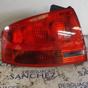 PILOTO TRASERO IZQUIERDO AUDI A4 BERLINA (8E) *