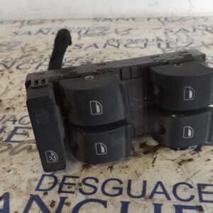 MANDO ELEVALUNAS CUATRO PUERTAS AUDI A4 BERLINA (8E) *