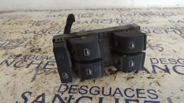 MANDO ELEVALUNAS CUATRO PUERTAS AUDI A4 BERLINA (8E) *