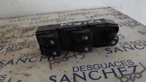 MANDO ELEVALUNAS CUATRO PUERTAS CHEVROLET NUBIRA BERLINA *