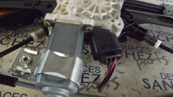 MOTOR ELEVALUNAS DELANTERO IZQUIERDO BMW SERIE 5 BERLINA (E60) * - Imagen 2