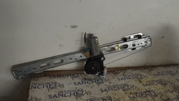 MOTOR ELEVALUNAS TRASERO DERECHO MERCEDES-BENZ BM SERIE 163 CLASE-M *