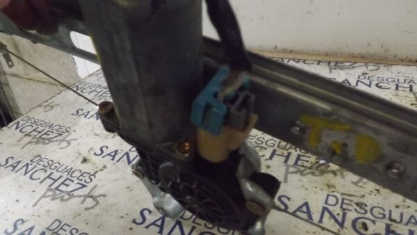 MOTOR ELEVALUNAS TRASERO DERECHO MERCEDES-BENZ BM SERIE 163 CLASE-M * - Imagen 2
