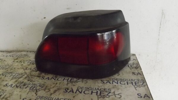 PILOTO TRASERO DERECHO RENAULT CLIO I FASE I+II  (B/C57) *
