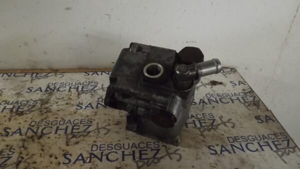 BOMBA SERVODIRECCION BMW SERIE 5 BERLINA (E60) * - Imagen 2