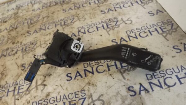 MANDO LIMPIA SEAT ALTEA (5P1) *