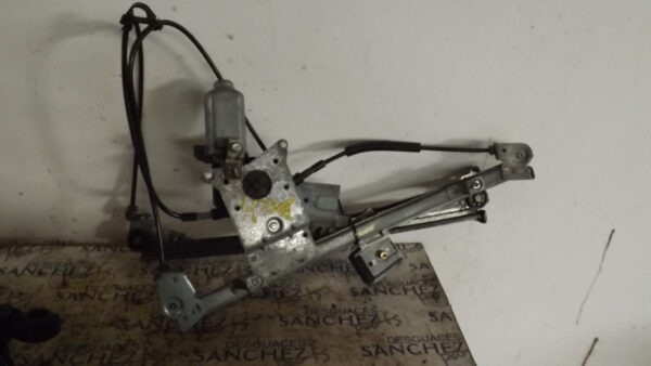 MOTOR ELEVALUNAS DELANTERO DERECHO VOLKSWAGEN POLO BERLINA (6N1) *