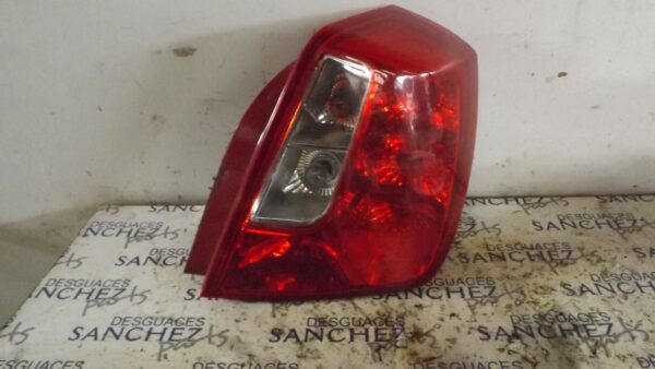 PILOTO TRASERO DERECHO CHEVROLET NUBIRA BERLINA *