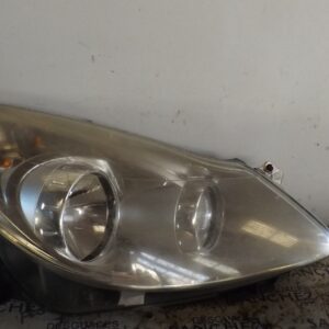 FARO DERECHO OPEL CORSA D *