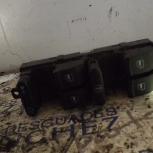 MANDO ELEVALUNAS CUATRO PUERTAS VOLKSWAGEN GOLF IV BERLINA (1J1) *