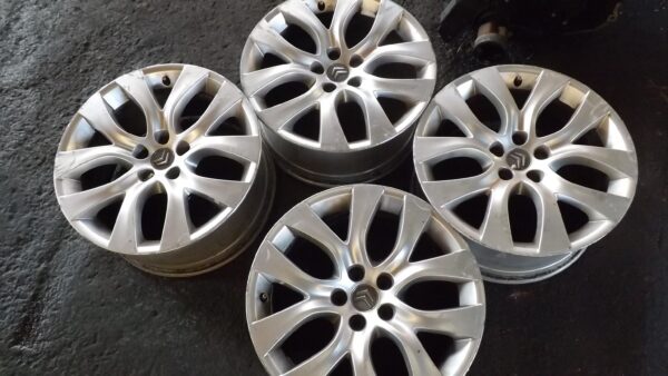 LLANTA CITROEN C4 GRAND PICASSO *