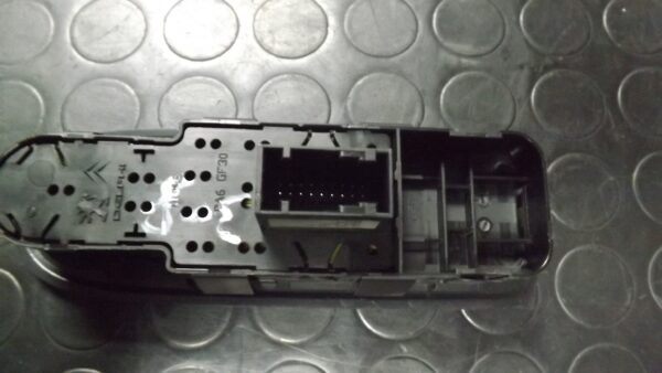 MANDO ELEVALUNAS DELANTERO IZQUIERDO PEUGEOT 308 * - Imagen 2