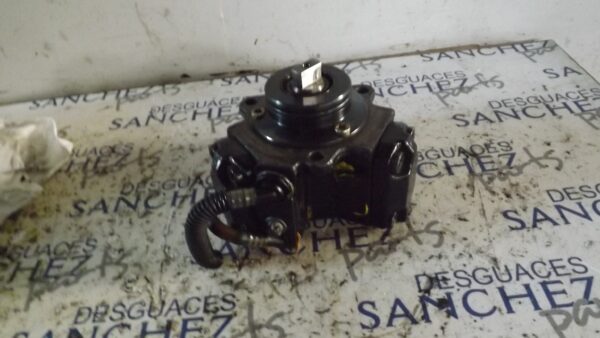 BOMBA INYECCION MERCEDES-BENZ BM SERIE 203 BERLINA *