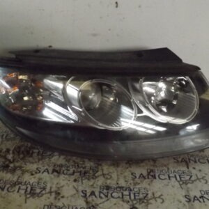 FARO DERECHO HYUNDAI SANTA FE (BM) *