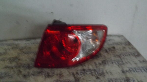 PILOTO TRASERO DERECHO HYUNDAI SANTA FE (BM) *