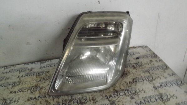 FARO IZQUIERDO CITROEN C2 *