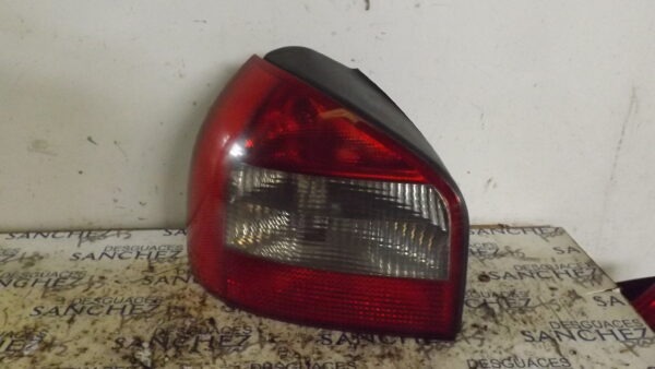 PILOTO TRASERO IZQUIERDO AUDI A3 (8L) *