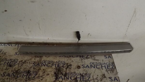 TERCERA LUZ FRENO BMW SERIE X3 (E83) *