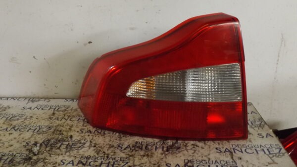 PILOTO TRASERO IZQUIERDO VOLVO S 80 BERLINA *