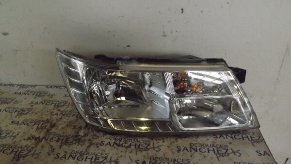 FARO DERECHO DODGE JOURNEY *