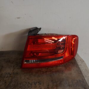 PILOTO TRASERO DERECHO AUDI A4 BER. (B8) *