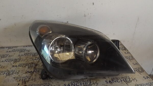 FARO DERECHO OPEL ASTRA H BER. *