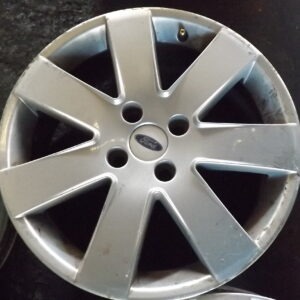 LLANTA FORD FOCUS BERLINA (CAK) *