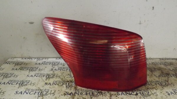 PILOTO TRASERO IZQUIERDO PEUGEOT 407 SW *