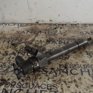 INYECTOR MERCEDES-BENZ BM SERIE 210 BERLINA DIESEL *