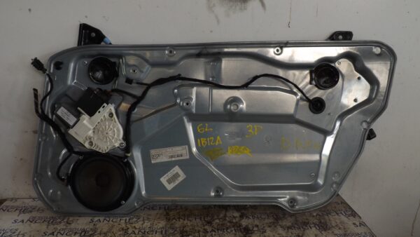 MOTOR ELEVALUNAS DELANTERO DERECHO SEAT IBIZA  (6L1) *