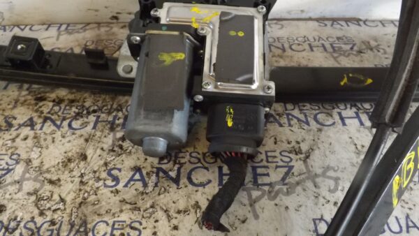 MOTOR ELEVALUNAS DELANTERO DERECHO SEAT IBIZA (6K1) * - Imagen 2