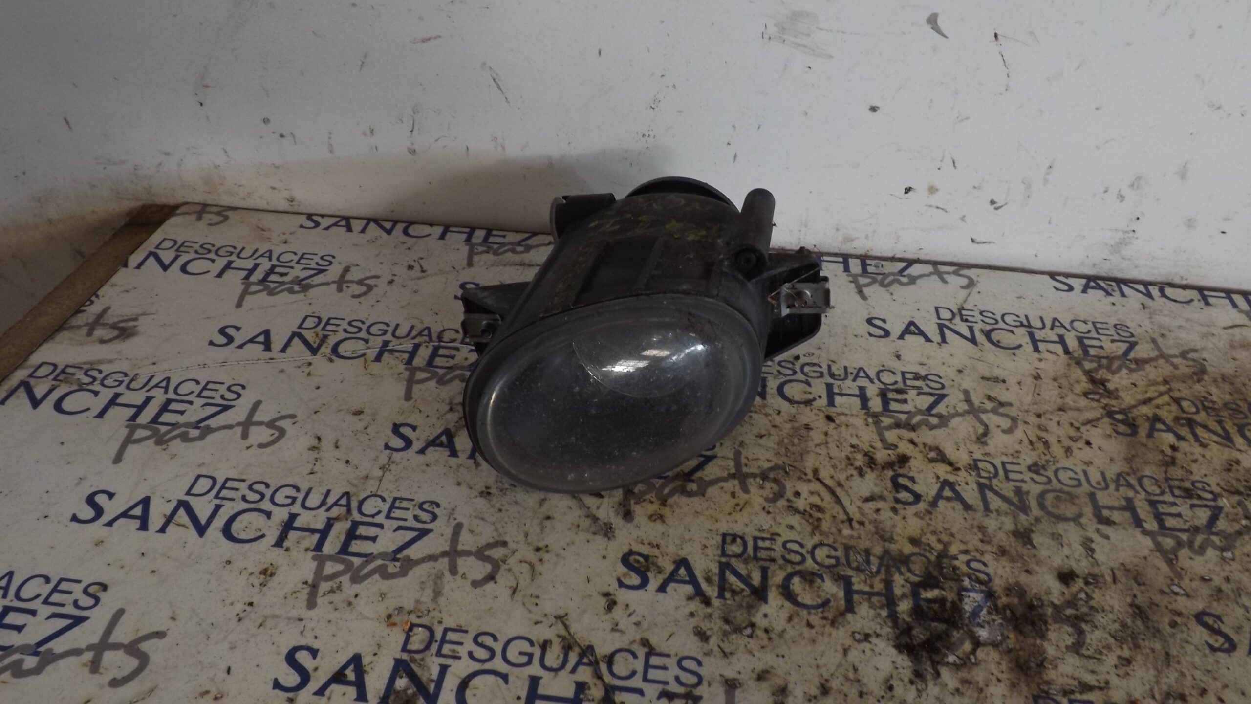 FARO ANTINIEBLA DERECHO SEAT LEON (1M1) *