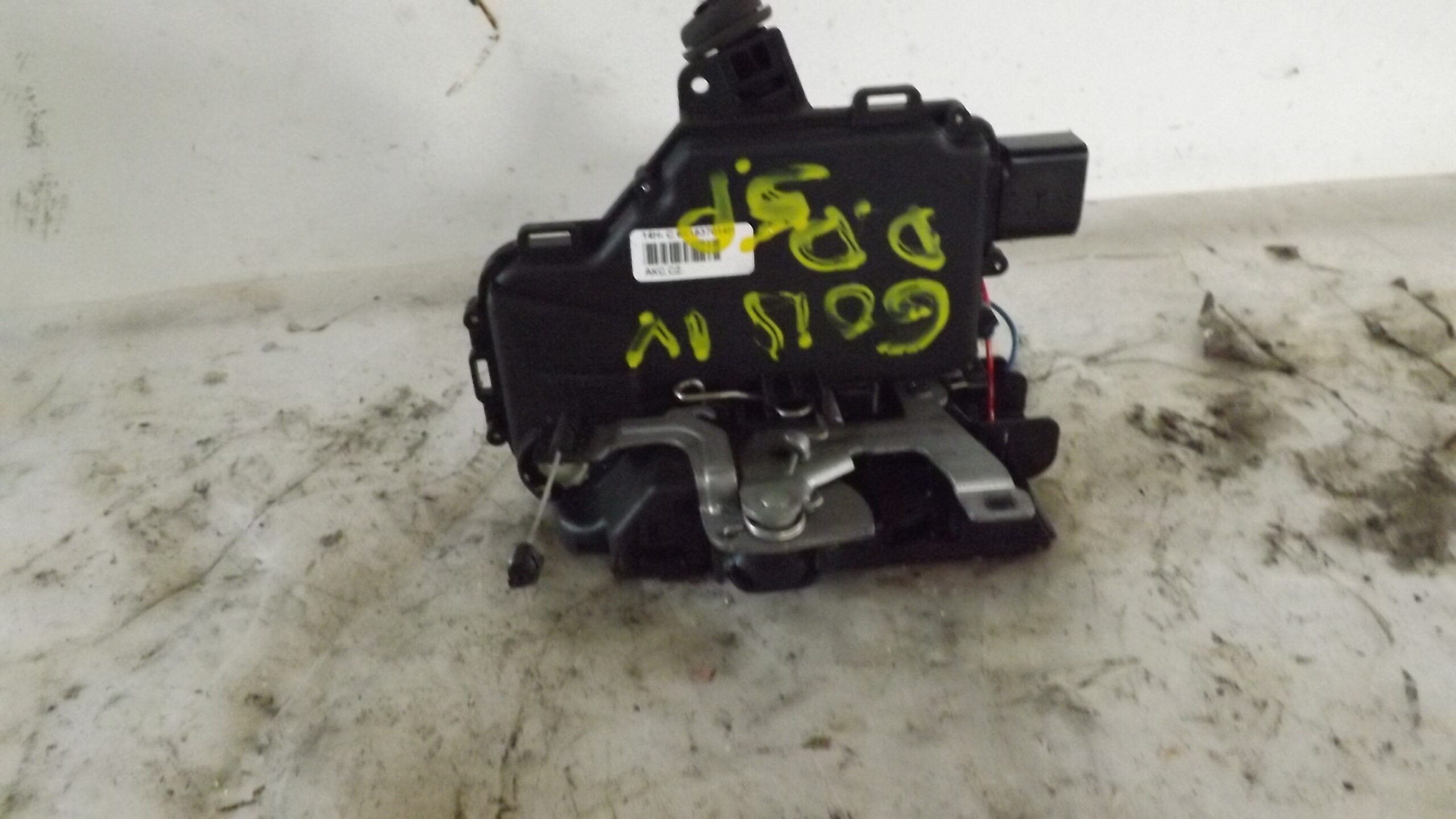 CERRADURA PUERTA DELANTERA DERECHA VOLKSWAGEN GOLF IV BERLINA (1J1) 1.9 TDI
