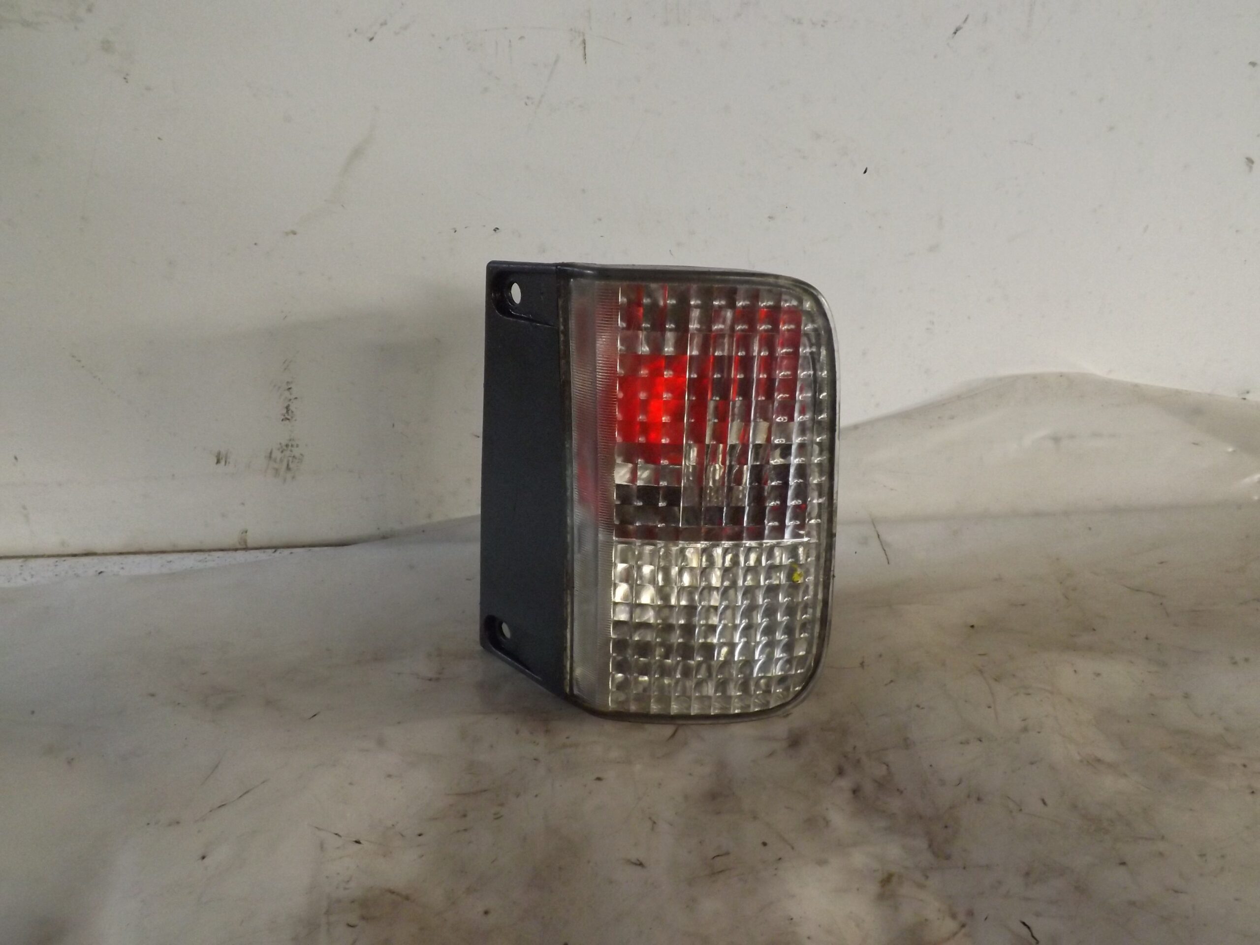 PILOTO TRASERO NIEBLA RENAULT TRAFIC CAJA CERRADA (AB 4.01) 2.0 dCi Diesel FAP CAT