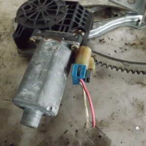 MOTOR ELEVALUNAS DELANTERO IZQUIERDO MERCEDES CLASE M (W163) 3.7 V6 CAT