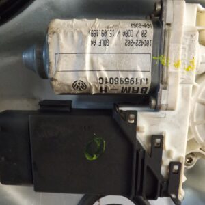 MOTOR ELEVALUNAS DELANTERO IZQUIERDO VOLKSWAGEN GOLF IV BERLINA  (1J1) 1.9 TDI