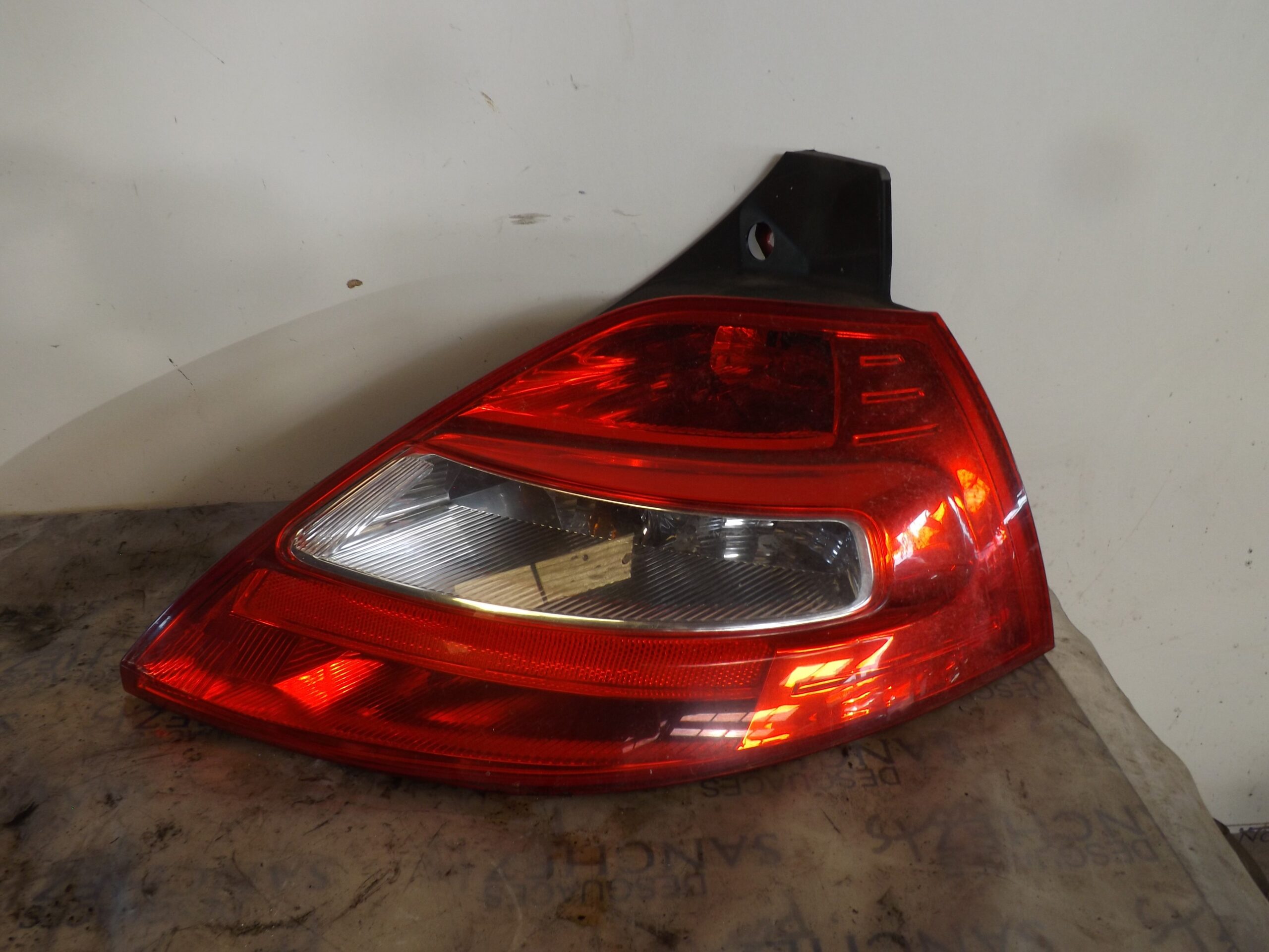 PILOTO TRASERO DERECHO RENAULT MEGANE II BERLINA 3P 1.9 dCi Diesel FAP CAT
