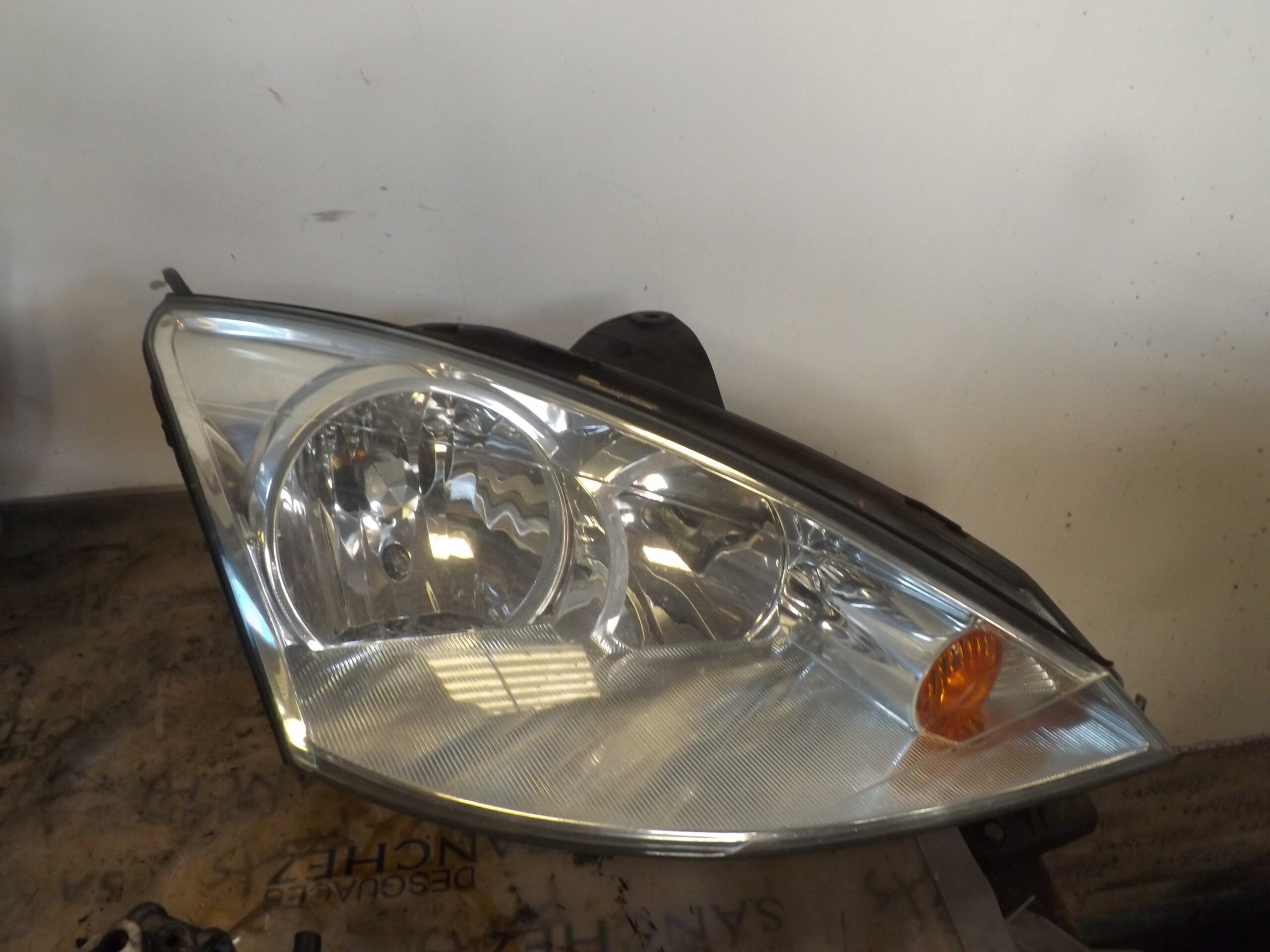 FARO DERECHO FORD FOCUS BERLINA (CAK) 1.8 TDCi CAT