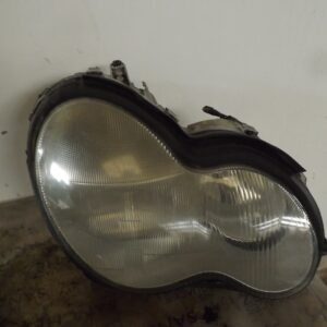 FARO DERECHO MERCEDES CLASE C (W203) FAMILIAR 2.2 CDI CAT