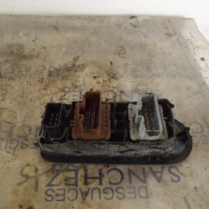 MANDO ELEVALUNAS DELANTERO IZQUIERDO RENAULT MEGANE II BERLINA 5P 1.9 dCi Diesel
