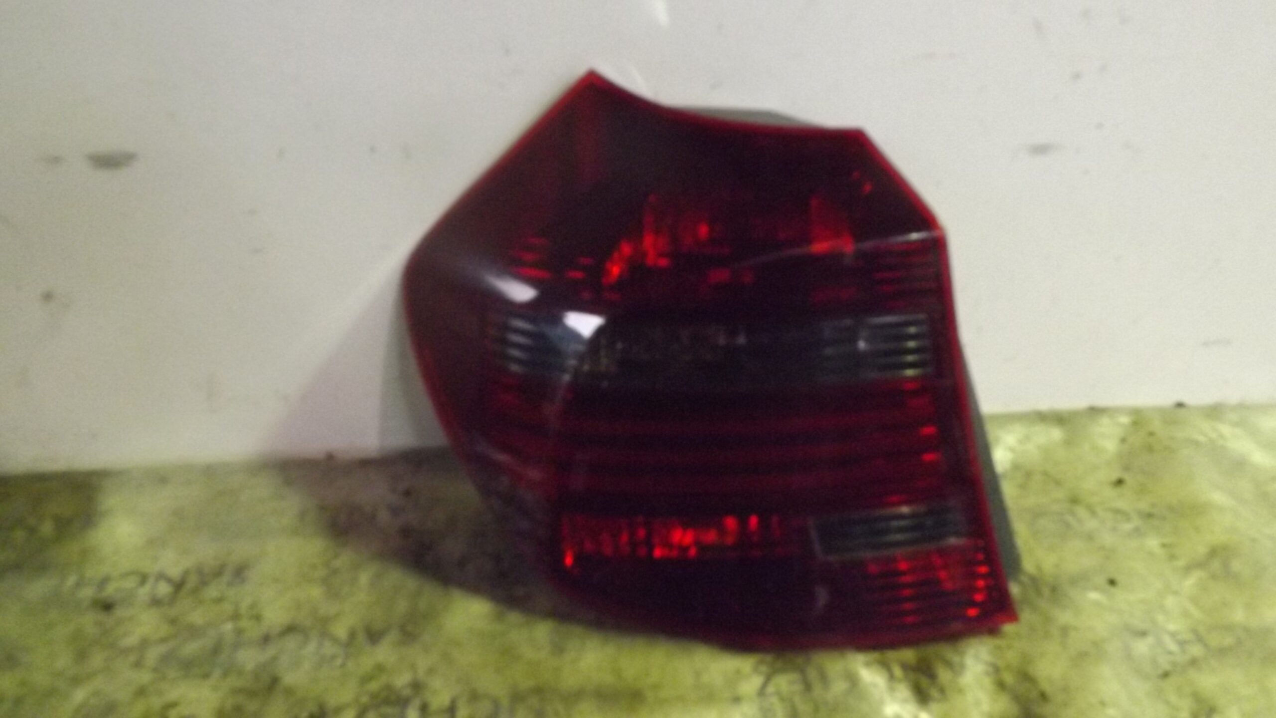 PILOTO TRASERO IZQUIERDO BMW SERIE 1 BERLINA (E81/E87) 2.0 16V CAT