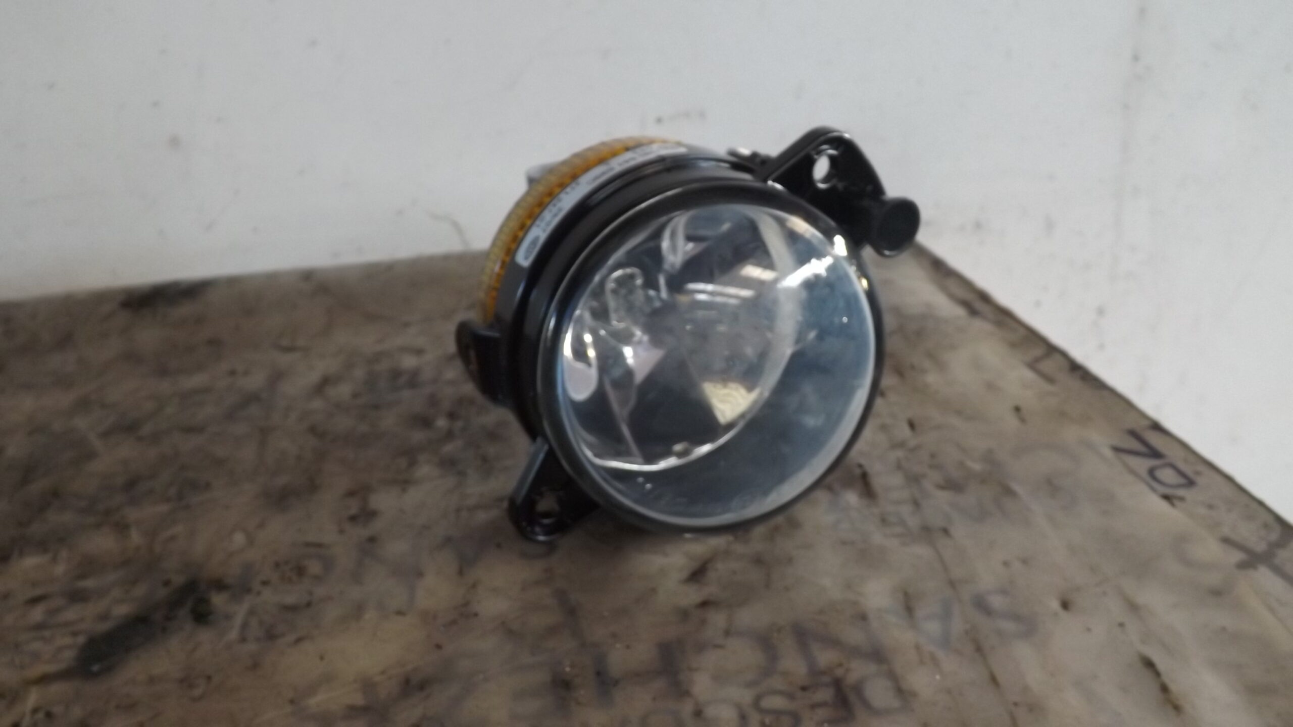 FARO ANTINIEBLA IZQUIERDO VOLKSWAGEN T5 BUS *
