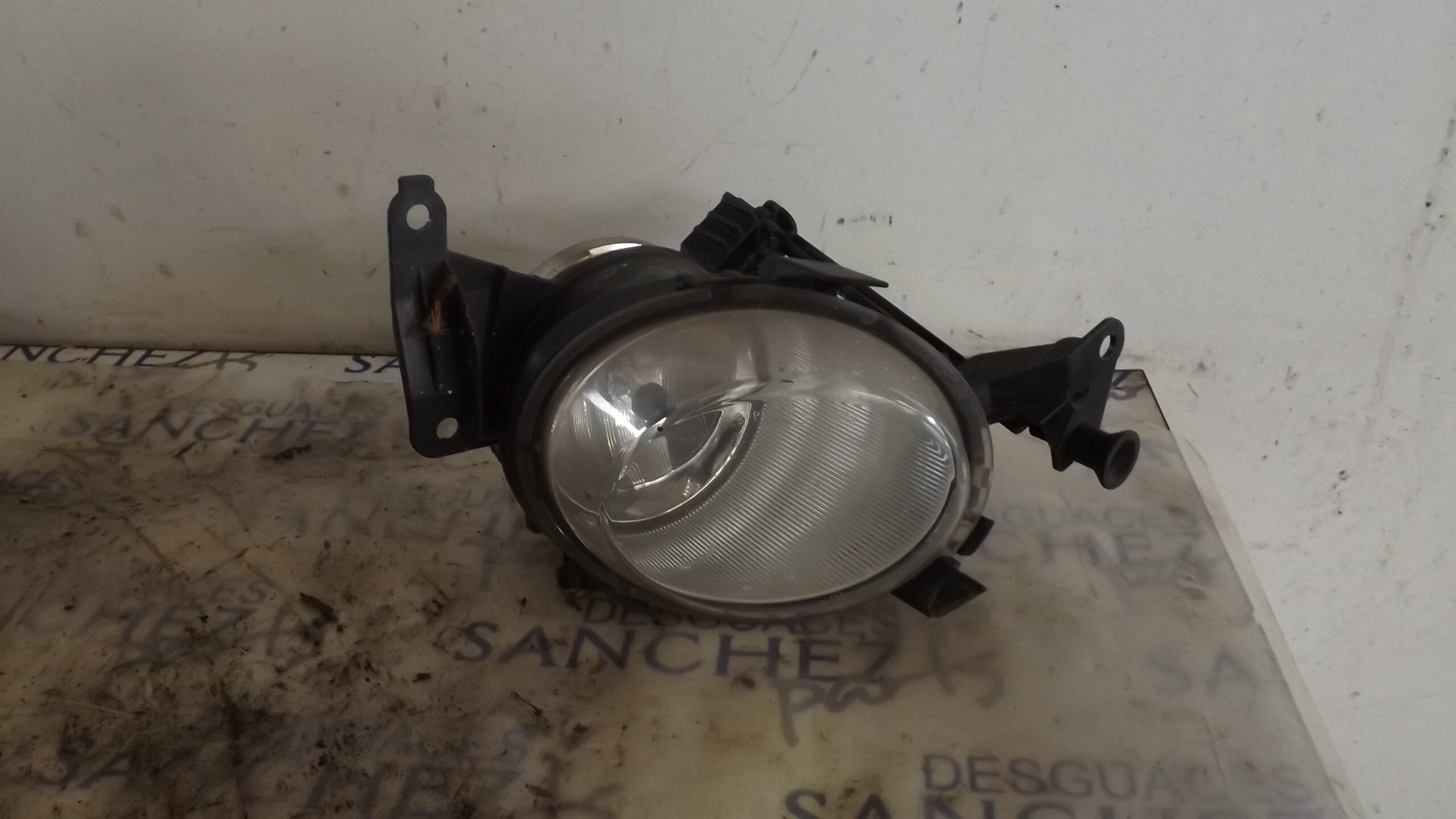 FARO ANTINIEBLA IZQUIERDO OPEL CORSA D 1.2 16V CAT (Z 12 XEP / LB4)