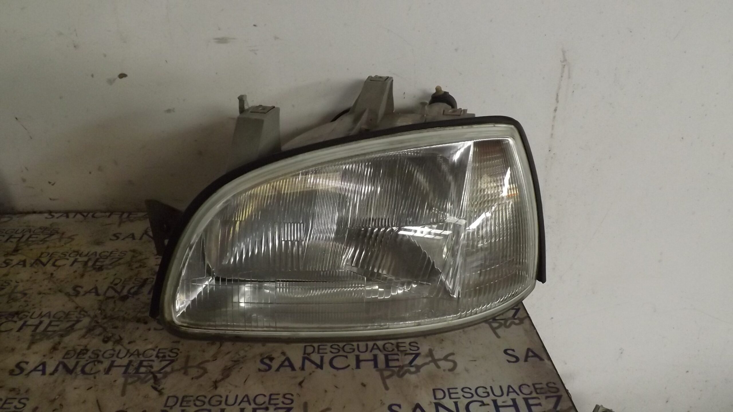 FARO IZQUIERDO RENAULT CLIO I FASE I+II (B/C57) *