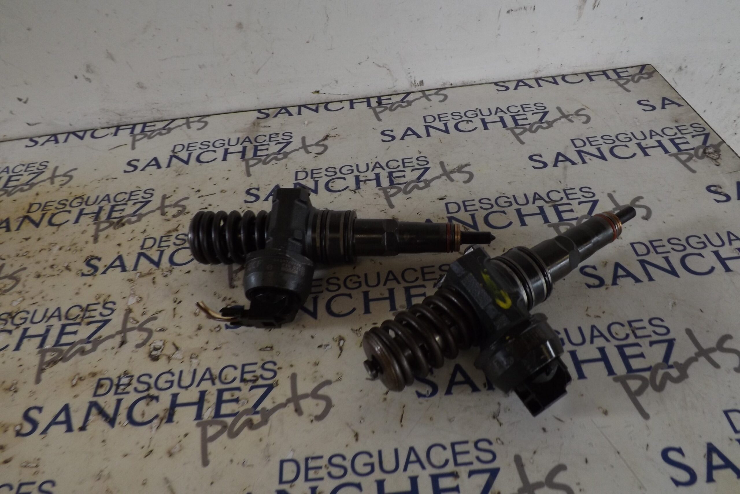 INYECTOR VOLKSWAGEN TOUAREG (7L6) *