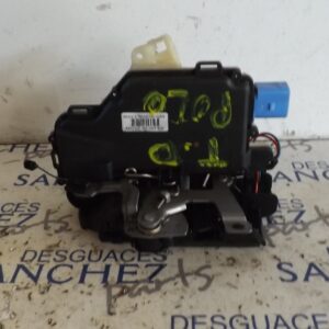 CERRADURA PUERTA TRASERA DERECHA VOLKSWAGEN POLO (9N1) *