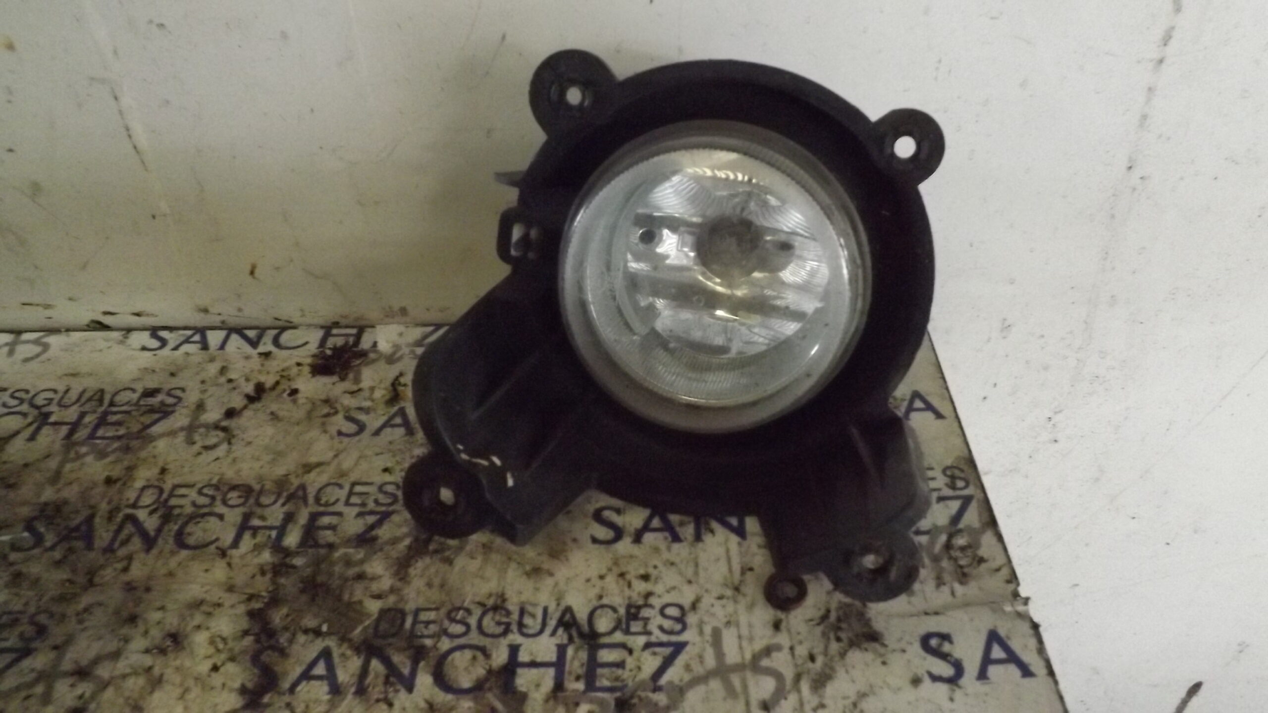 FARO ANTINIEBLA IZQUIERDO SSANGYONG REXTON *
