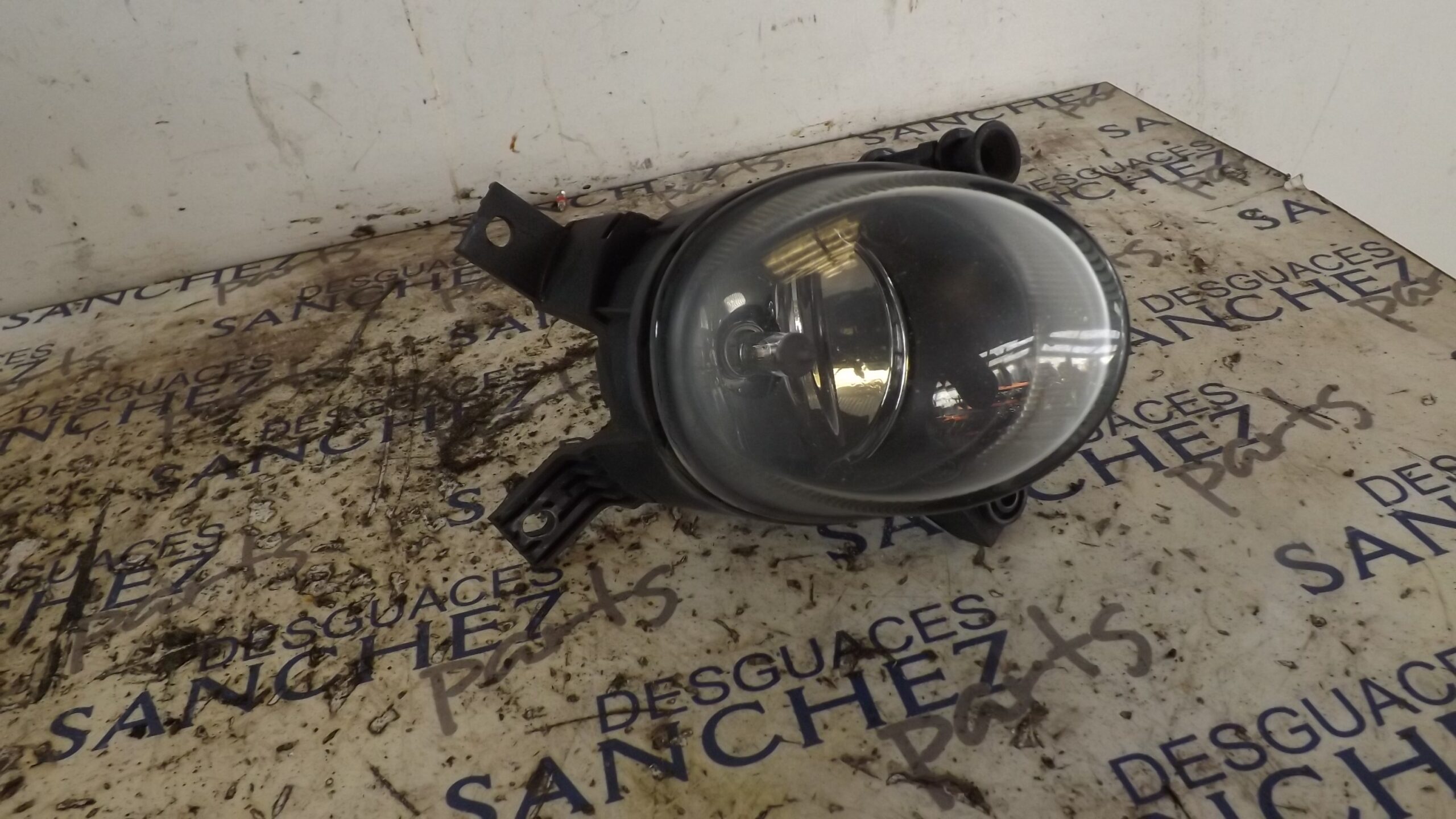 FARO ANTINIEBLA IZQUIERDO AUDI A3 (8P) *